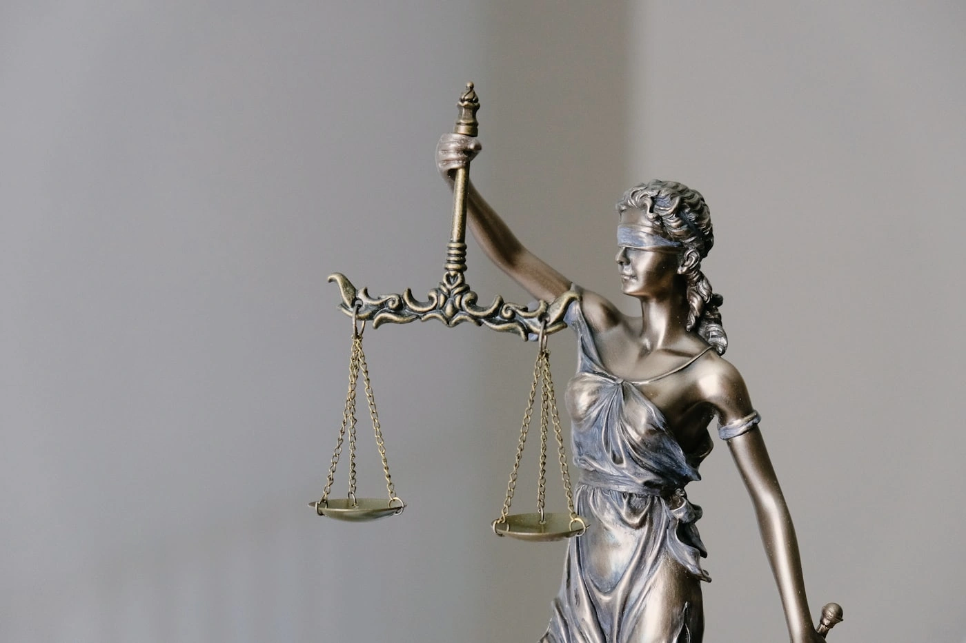 Contract review AI pod for AmLaw 100 firm